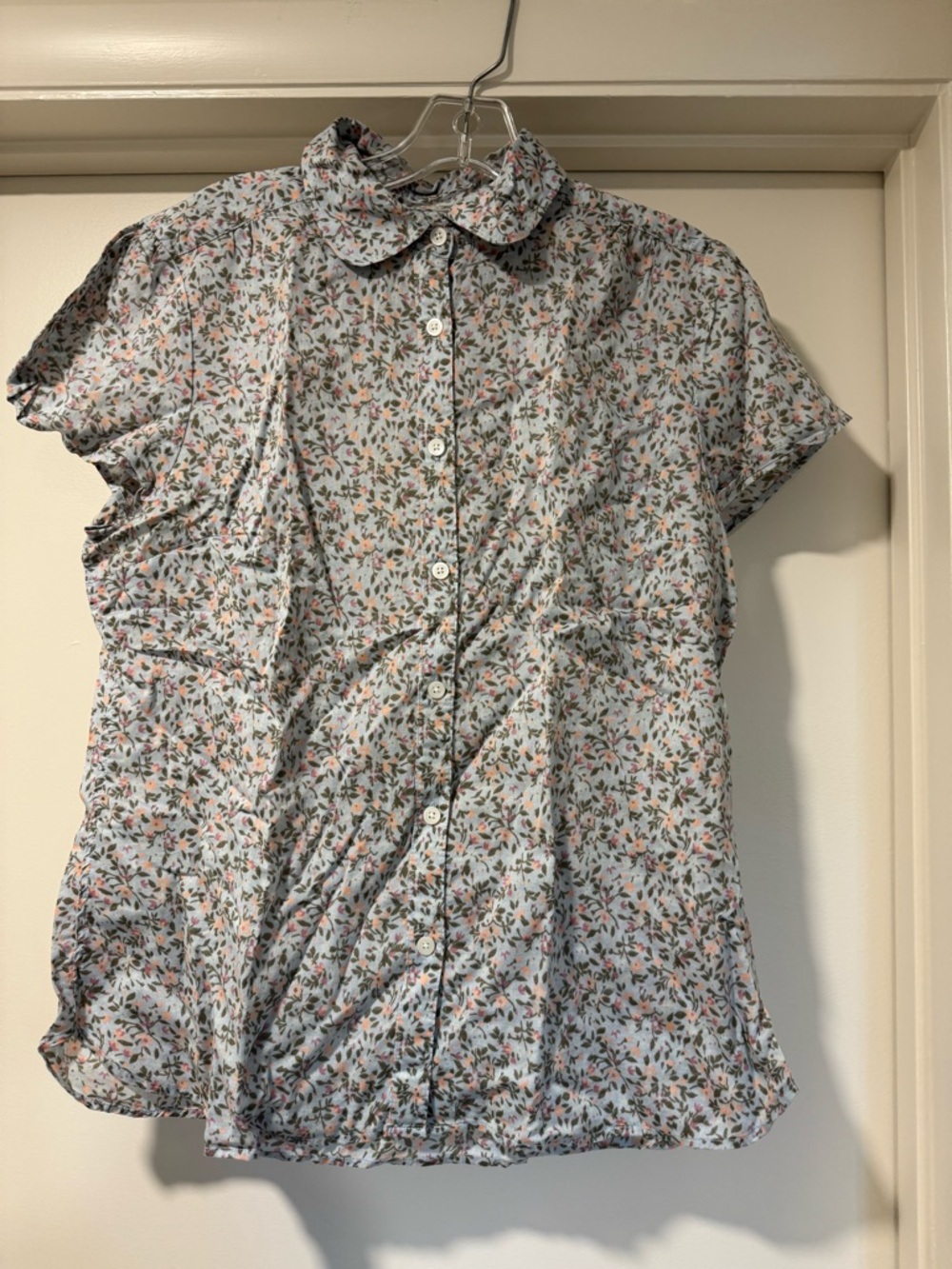 LL Bean Floral Short-Sleeve Button Front Top with Peter Pan Collar - White/Pink